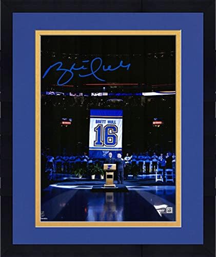 Keretes Brett Hull a St. Louis Blues Dedikált 8 x 10 Banner Emelése Fénykép - Dedikált NHL-Fotók